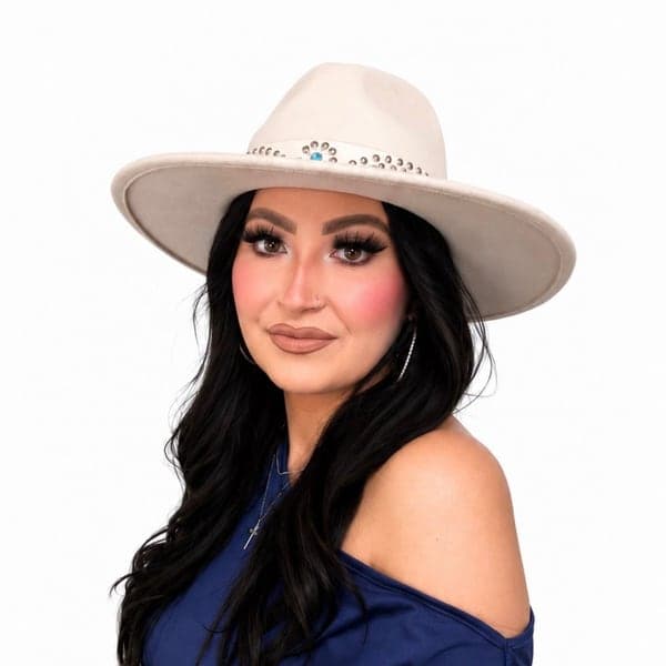Brianna — stylist at Lee Graves Salon