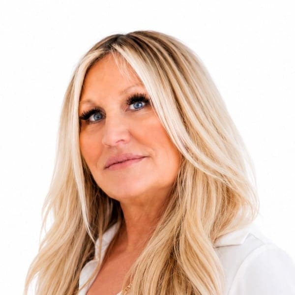 Dawn — stylist at Lee Graves Salon
