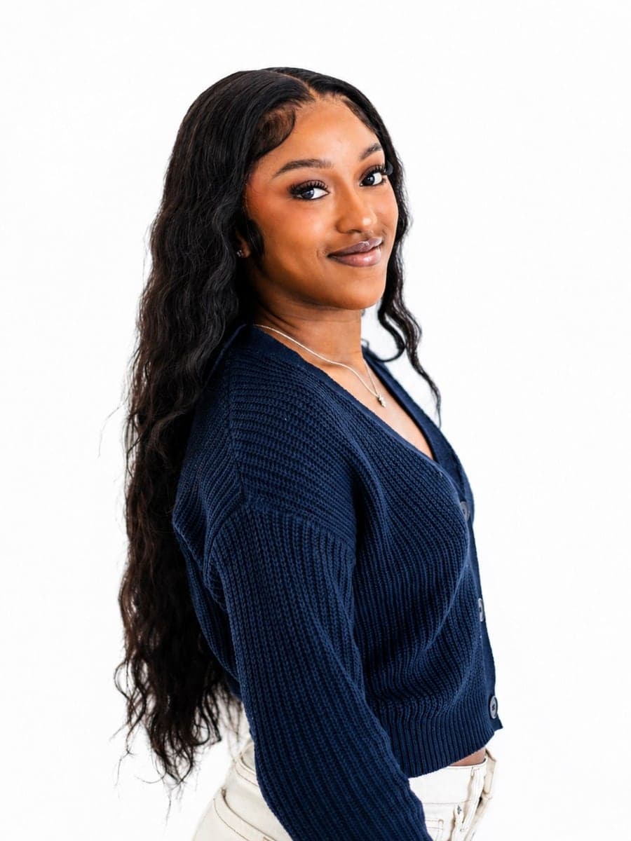Izzy — Stylist at Lee Graves Salon