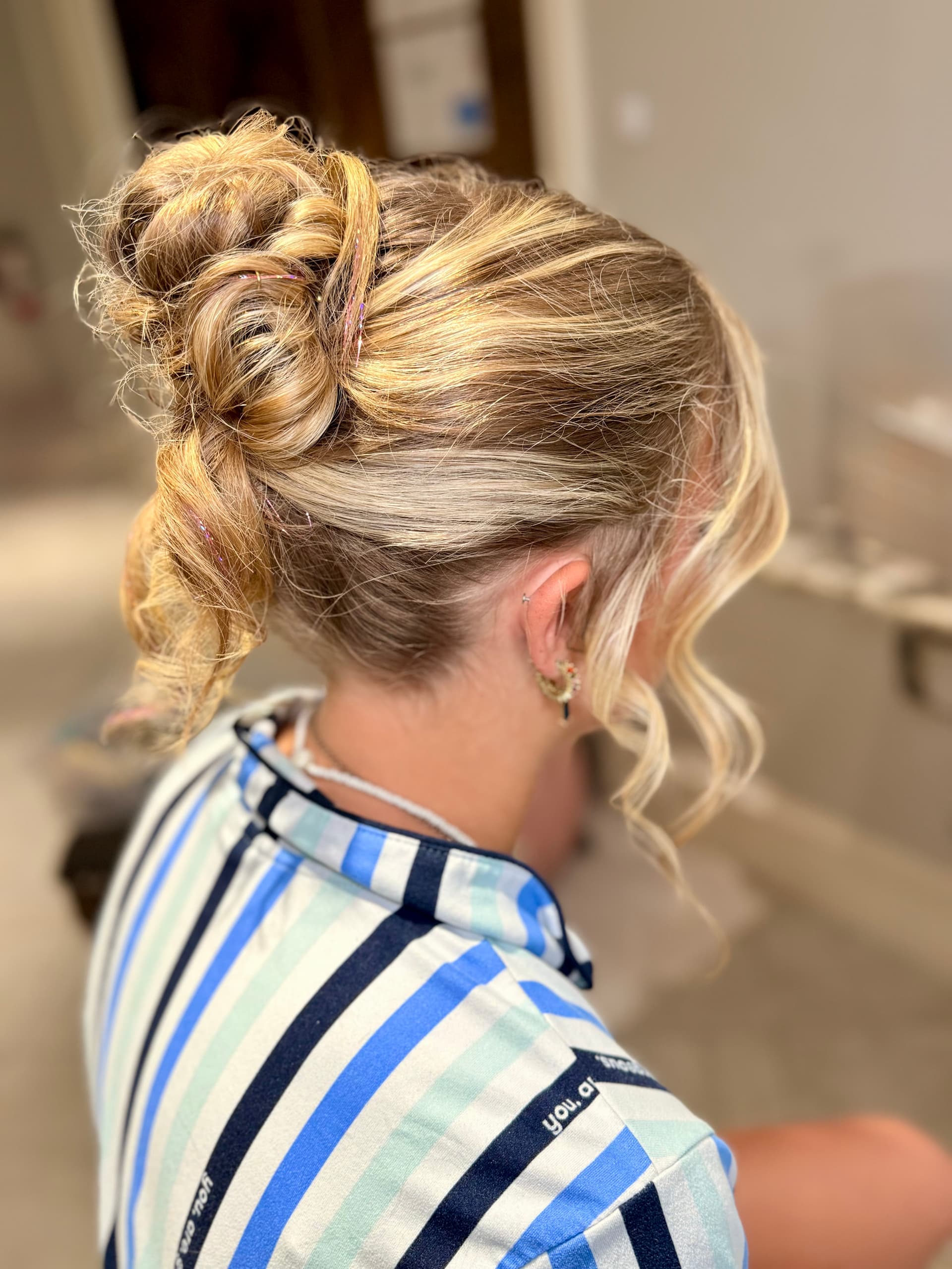Wedding hair and makeup by Lee Graves Salon - photo 3